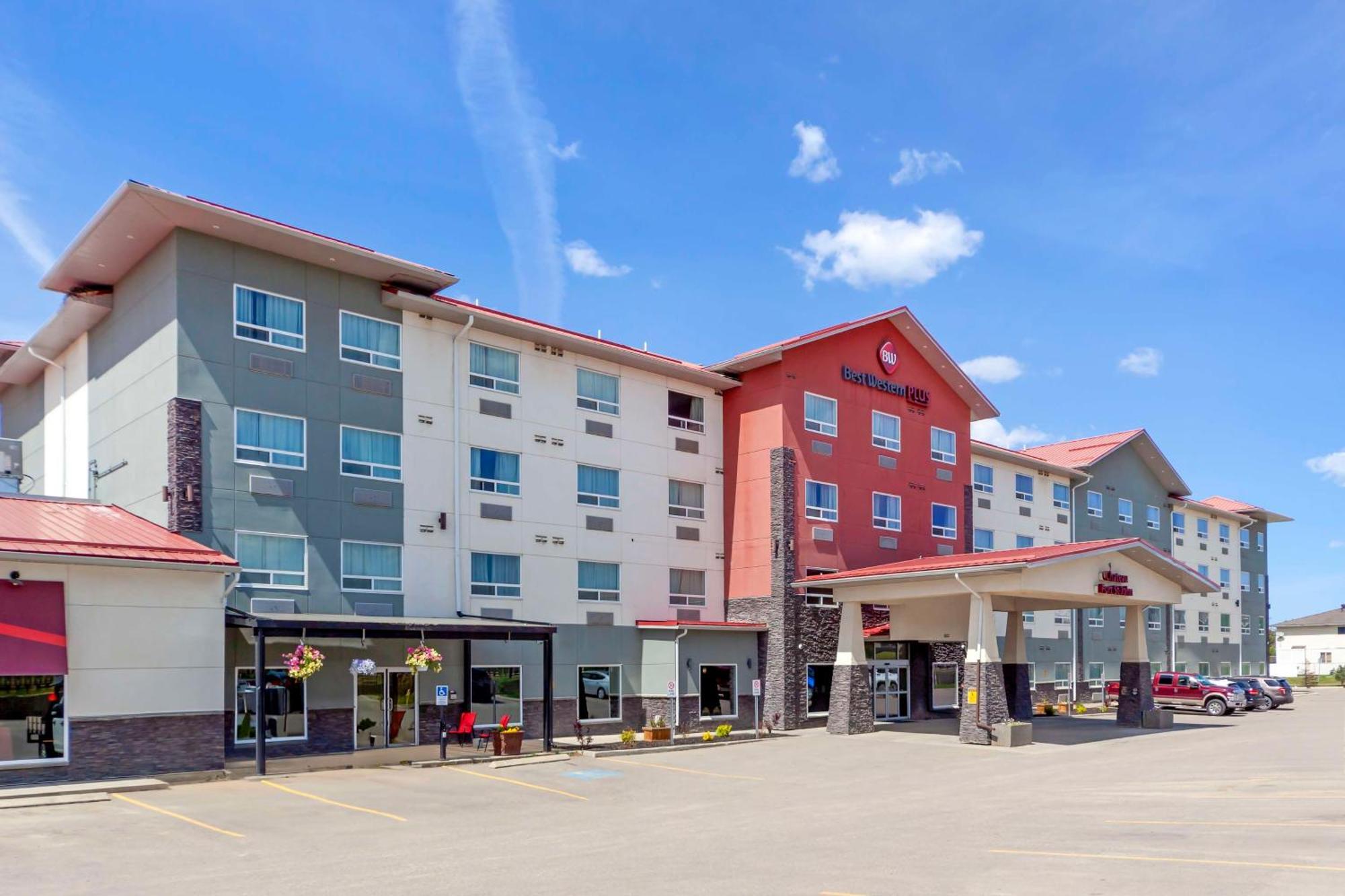 Best Western Plus Chateau Fort St. John Bagian luar foto