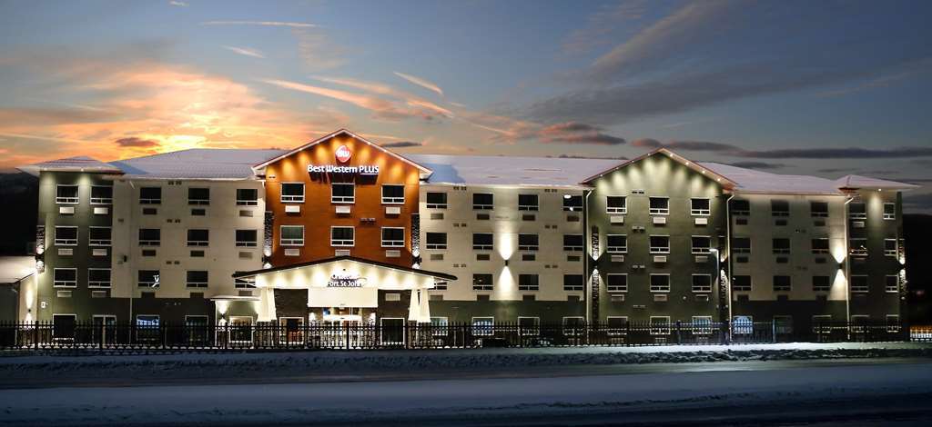 Best Western Plus Chateau Fort St. John Bagian luar foto