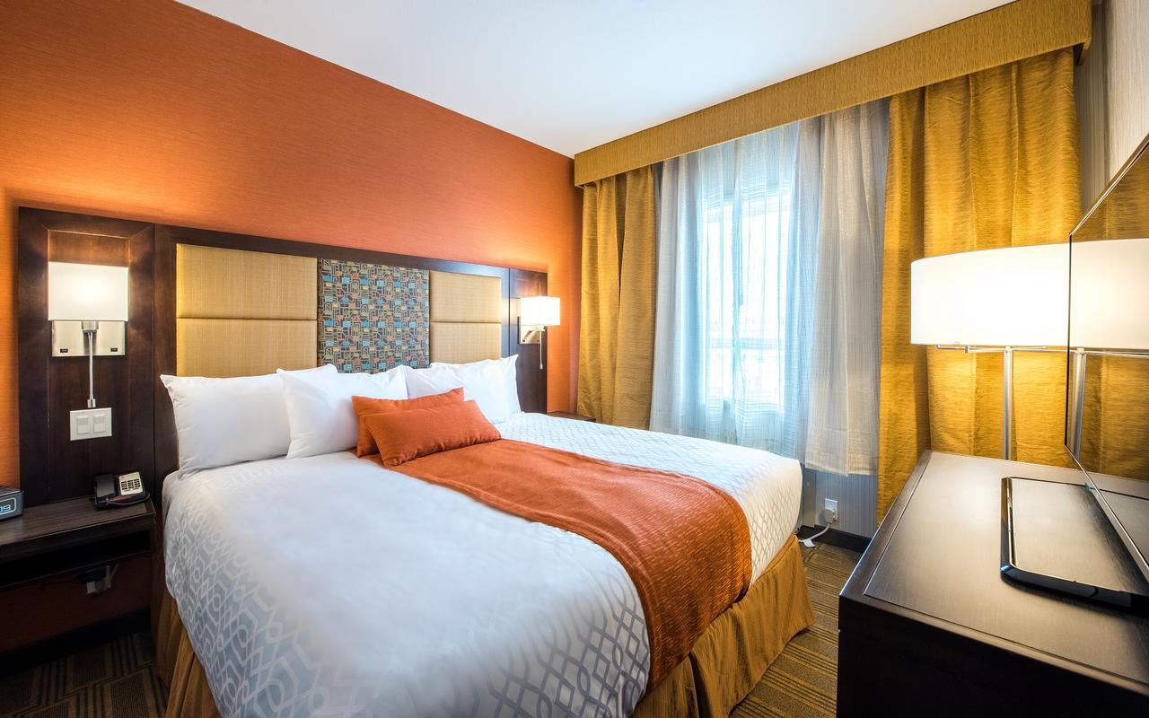 Best Western Plus Chateau Fort St. John Bagian luar foto